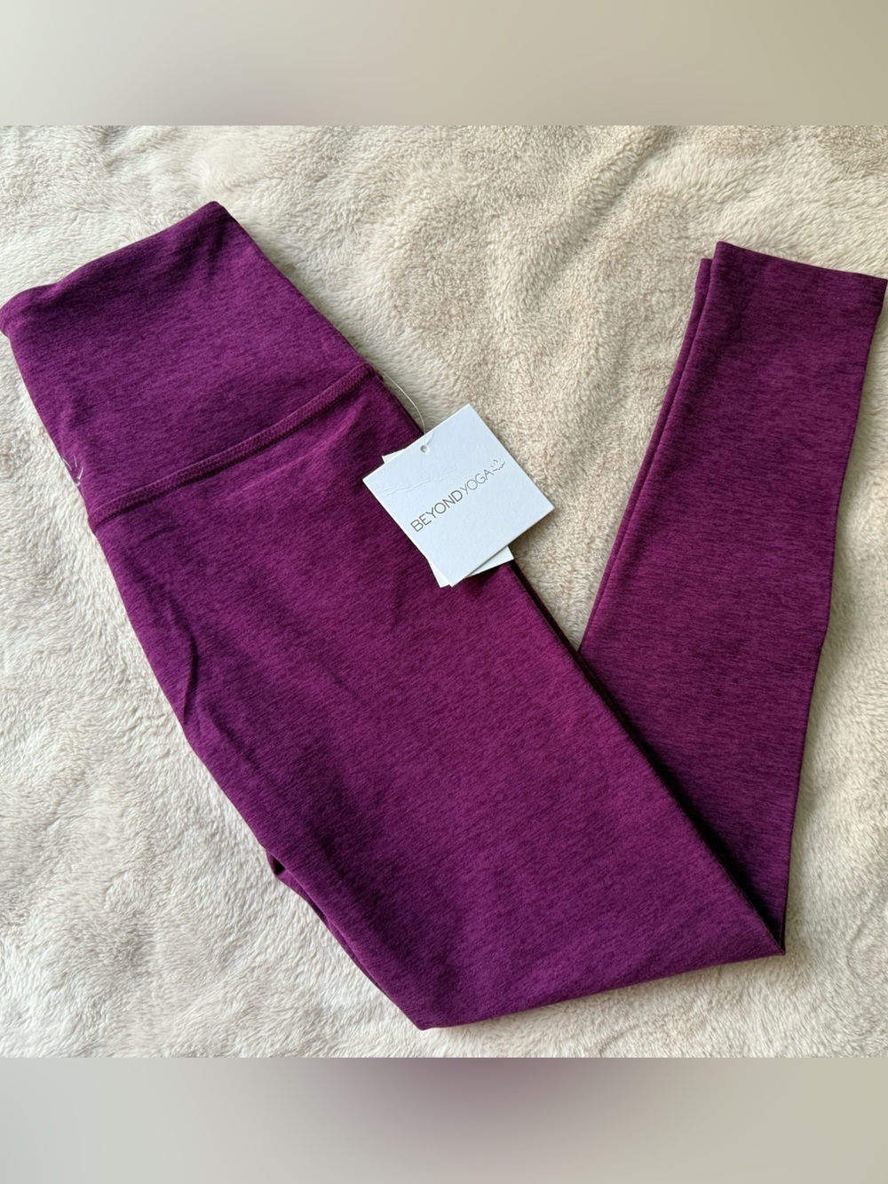 NWT Beyond Yoga Spacedye Caught In The Midi Legging Aubergine Beet Size M - Picture 2 of 13